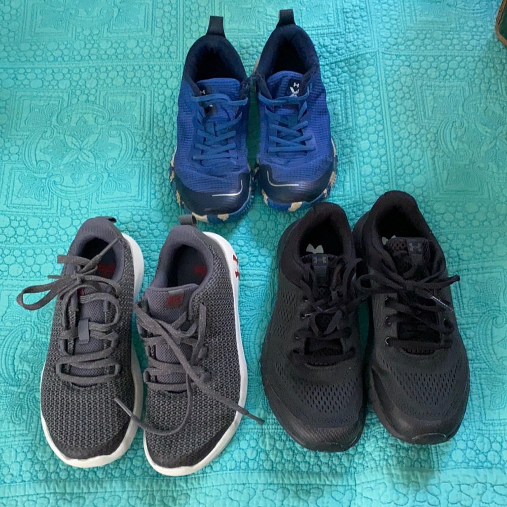 Boys under armor sneakers lot (3 pairs)